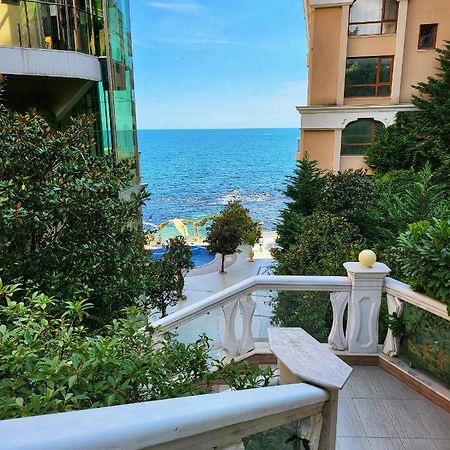 Elegantz Apartments Lamer Varna Bagian luar foto