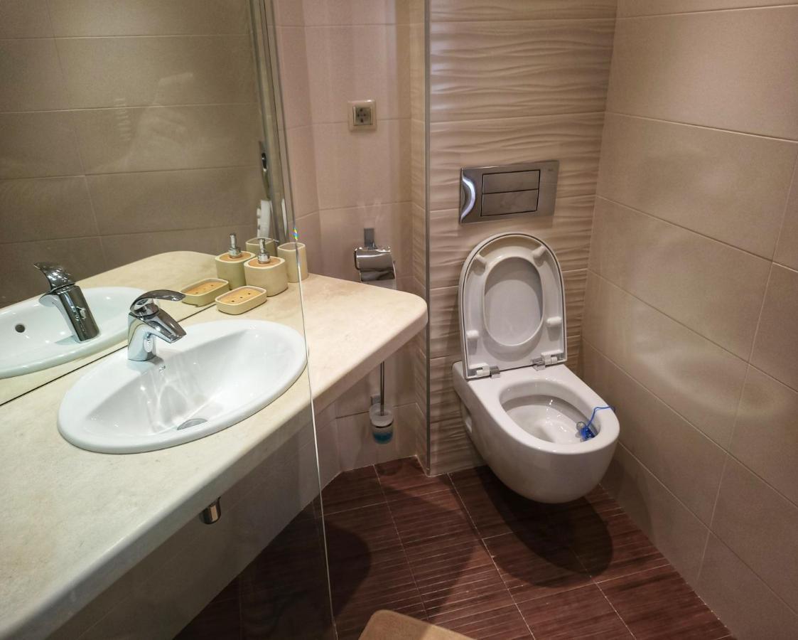 Elegantz Apartments Lamer Varna Bagian luar foto