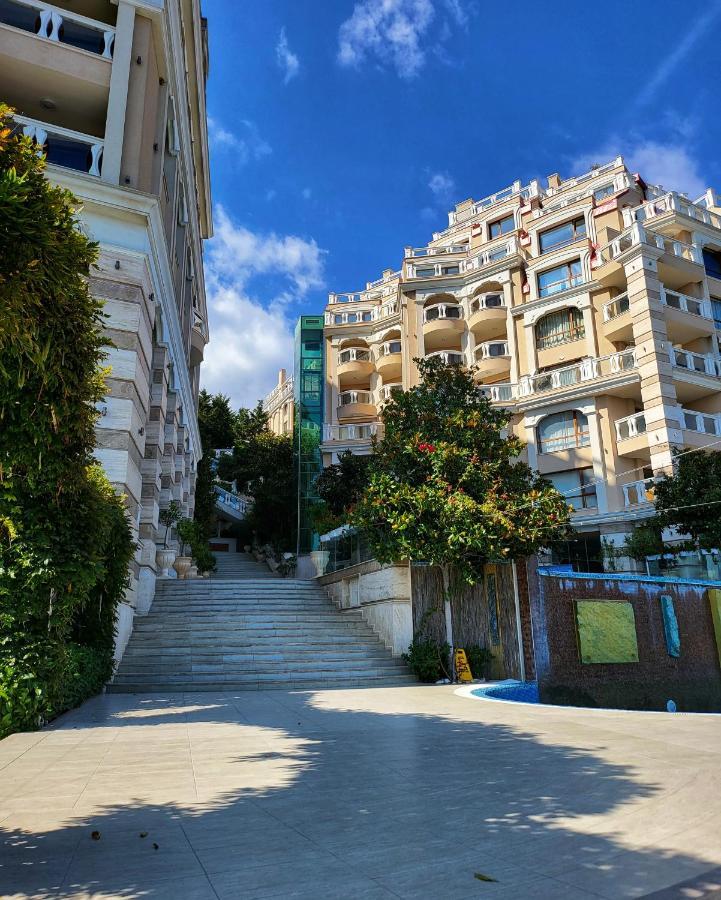 Elegantz Apartments Lamer Varna Bagian luar foto